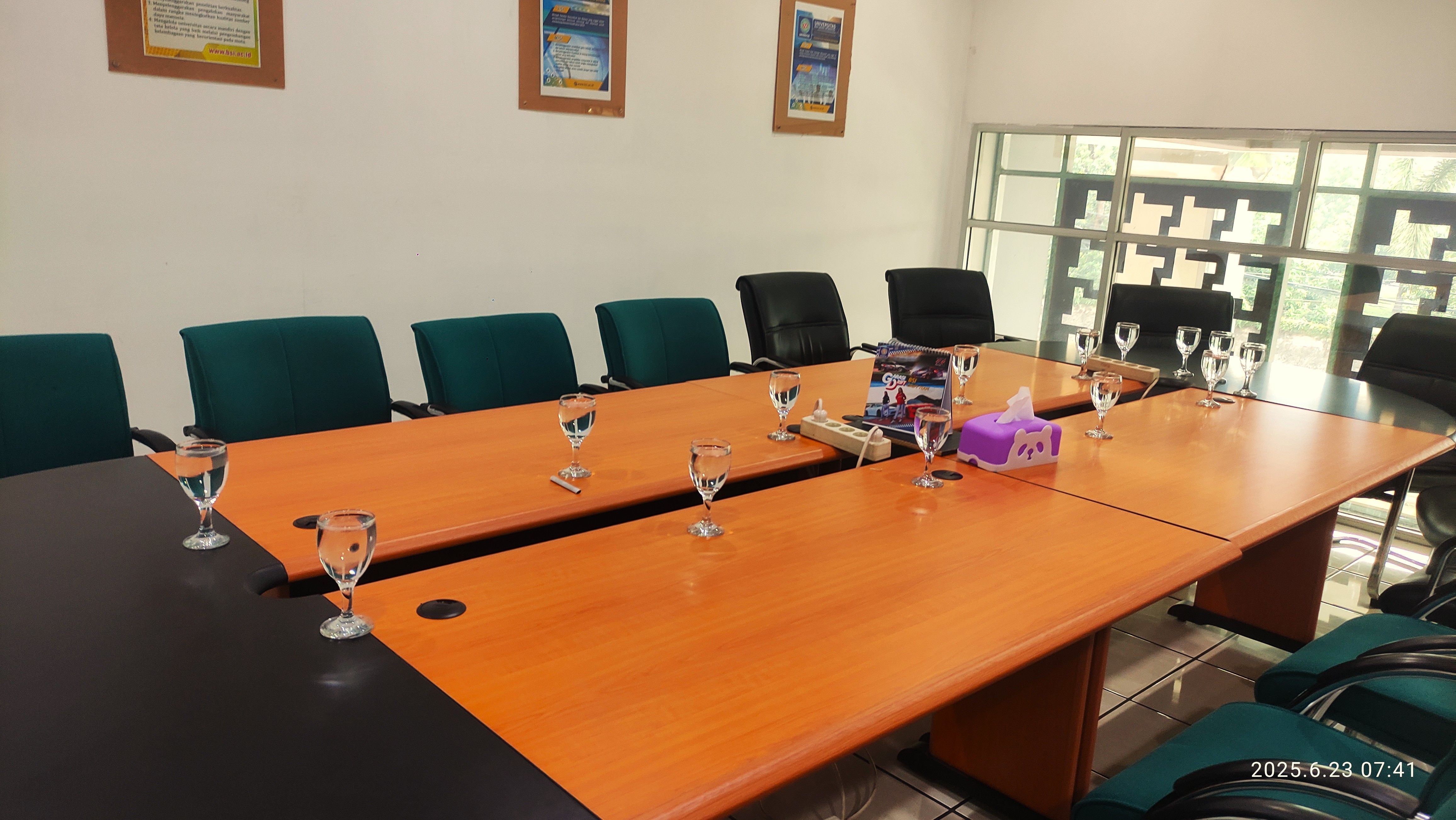 Ruang Meeting